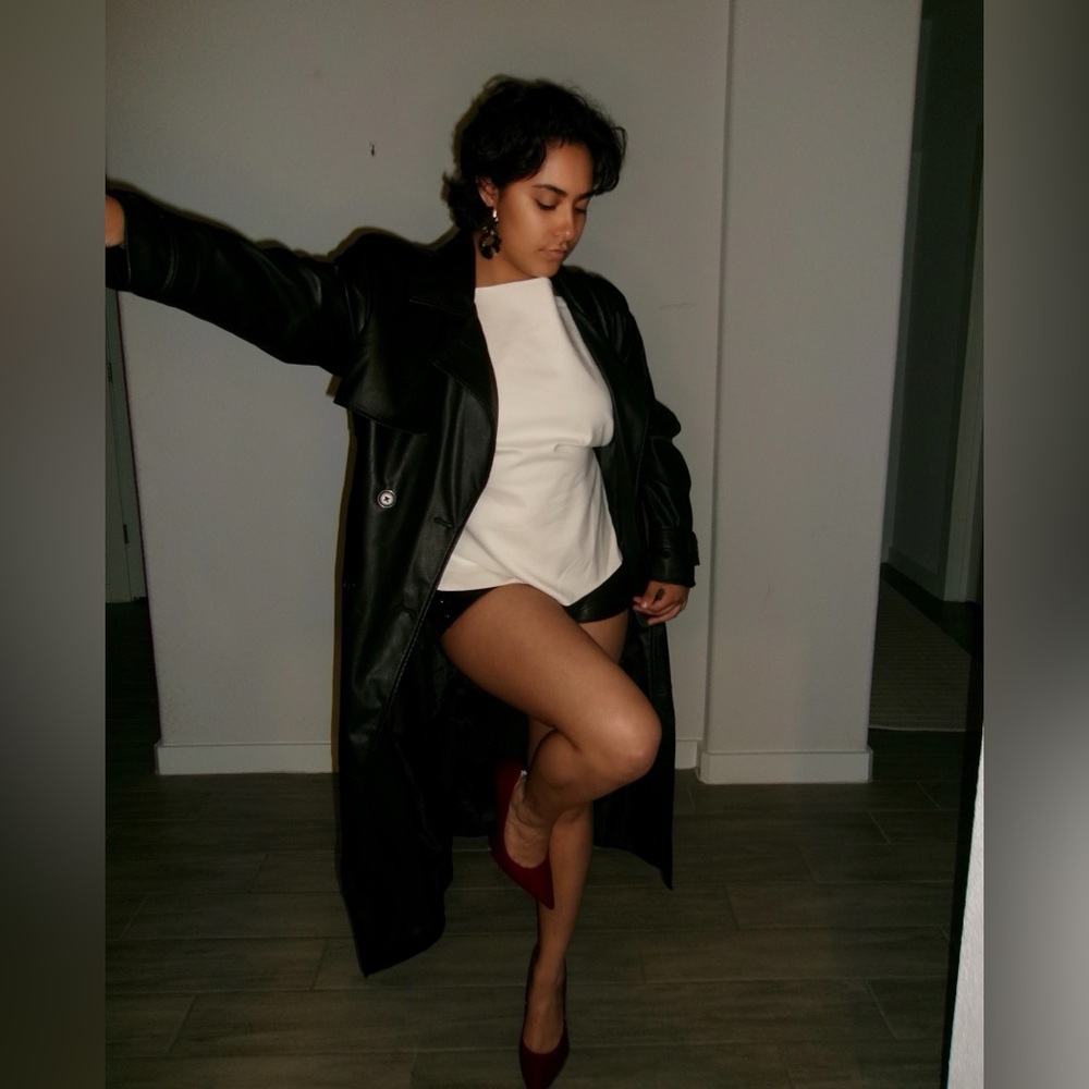 Meet your Posher, Isabel - Picture 5 of 5